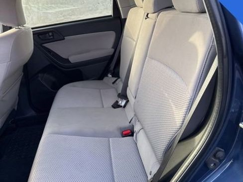 Used 2014 Subaru Forester 2.5i Premium image 9