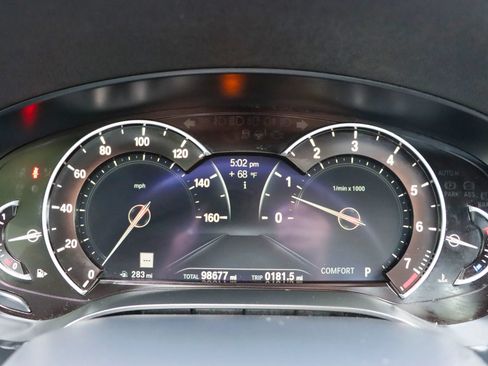 Used 2018 BMW 540i w/ Premium Package RWD image 32