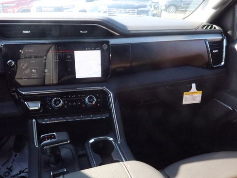 New 2026 GMC Sierra 1500 Denali w/ Technology Package image 11