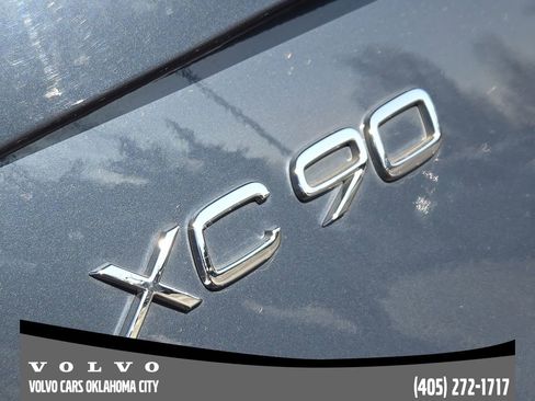 Certified 2022 Volvo XC90 T5 Momentum w/ Advanced Package image 10