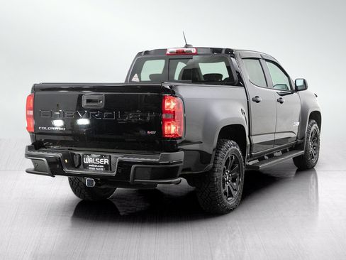Used 2022 Chevrolet Colorado Z71 w/ Z71 Midnight Edition AWD/4WD image 5