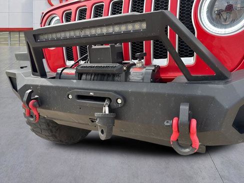 Used 2019 Jeep Wrangler Unlimited Sahara AWD/4WD image 23