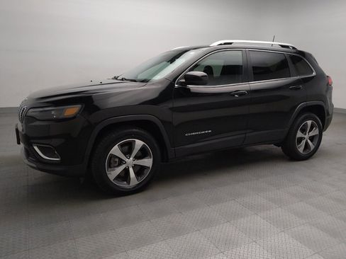 Used 2020 Jeep Cherokee Limited image 2