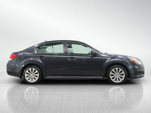 Used 2011 Subaru Legacy 2.5i Limited AWD/4WD image 6