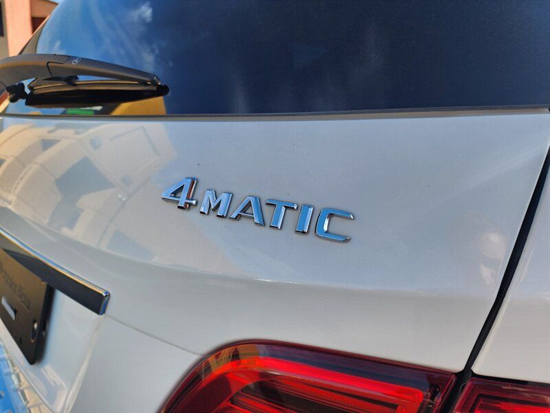Used 2015 Mercedes-Benz ML 350 4MATIC w/ Premium 1 Package image 13
