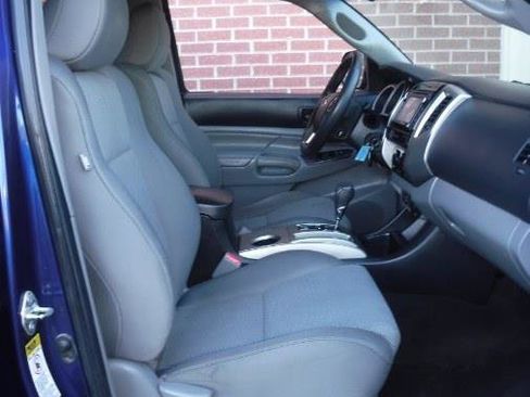 Used 2015 Toyota Tacoma 4x4 Double Cab w/ TRD Sport Package image 6