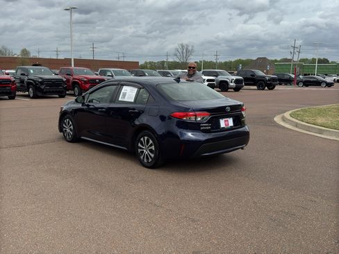 Used 2022 Toyota Corolla LE image 7