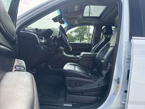 Used 2018 Chevrolet Suburban LT AWD/4WD image 14