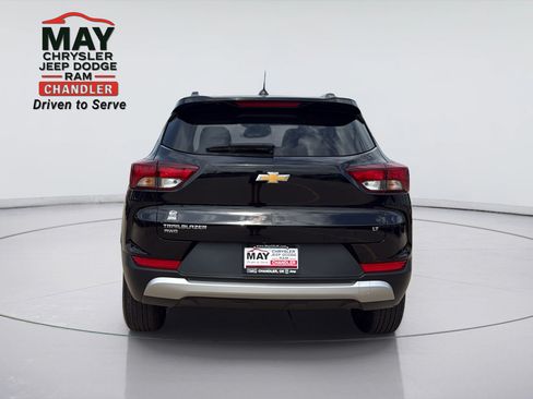Used 2025 Chevrolet TrailBlazer LT AWD/4WD image 6