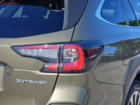 Used 2023 Subaru Outback Limited image 37
