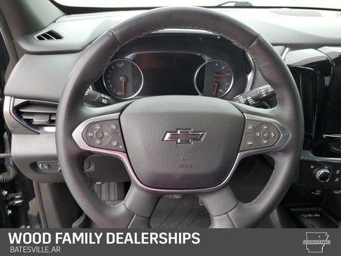 Certified 2023 Chevrolet Traverse Premier w/ Redline Edition image 18