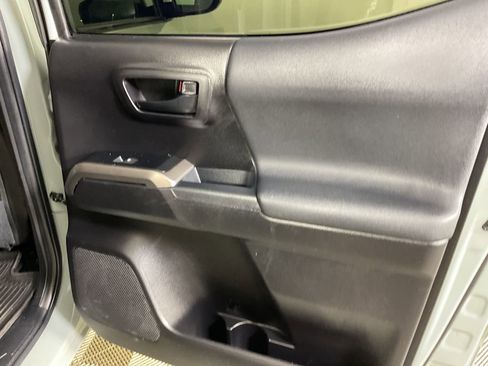 Certified 2023 Toyota Tacoma 4x4 Double Cab image 19