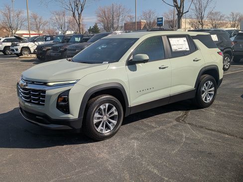 New 2026 Chevrolet Equinox LT w/ Safety and Technology Package FWD image 3