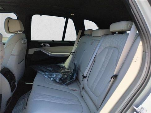 New 2026 BMW X5 xDrive40i w/ Executive Package AWD/4WD image 15