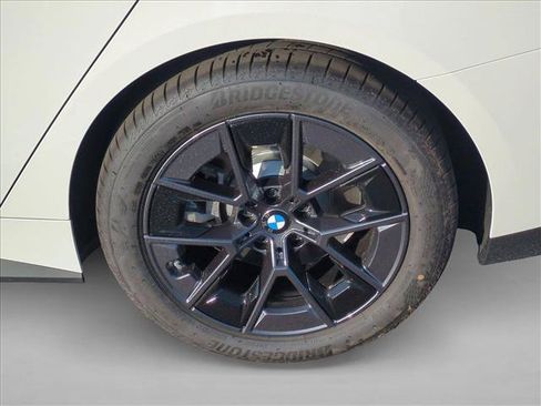 New 2026 BMW i4 eDrive40 RWD image 10