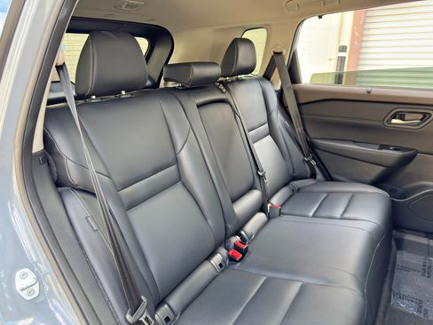 Used 2023 Nissan Rogue SL w/ SL Premium Package FWD image 37