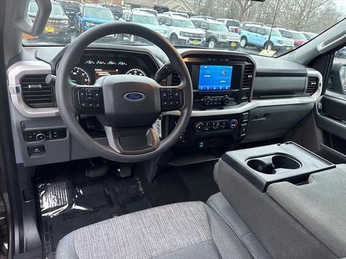 Used 2023 Ford F150 XLT image 11
