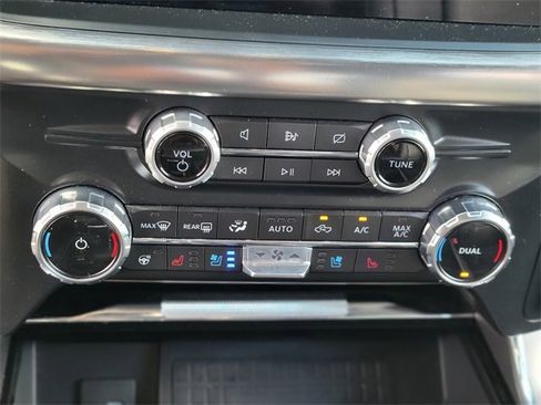 Certified 2022 Ford F150 Lariat w/ Equipment Group 502A High image 27