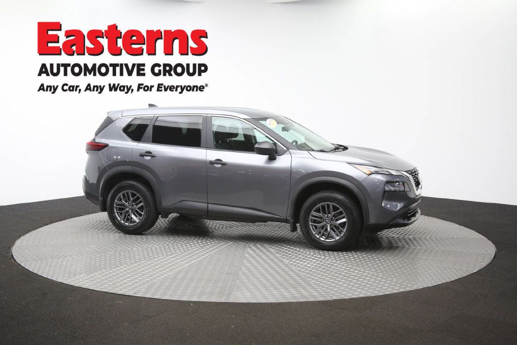 Used 2023 Nissan Rogue S AWD/4WD image 49
