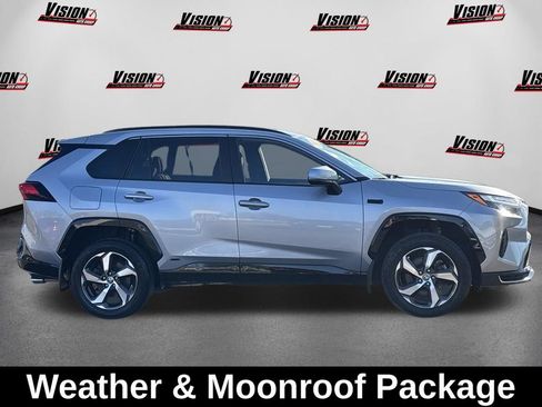 Used 2024 Toyota RAV4 SE w/ Weather & Moonroof Package AWD/4WD image 4