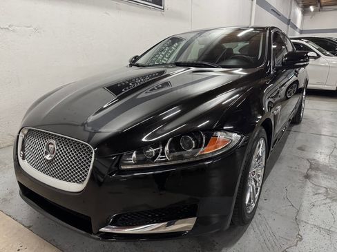 Used 2015 Jaguar XF Premium image 3