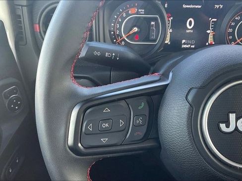 Used 2024 Jeep Wrangler Unlimited Rubicon image 21