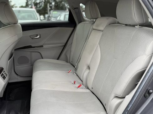 Used 2012 Toyota Venza LE image 16