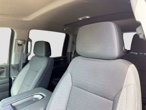 Used 2024 GMC Sierra 3500 SLE w/ SLE Value Package image 12