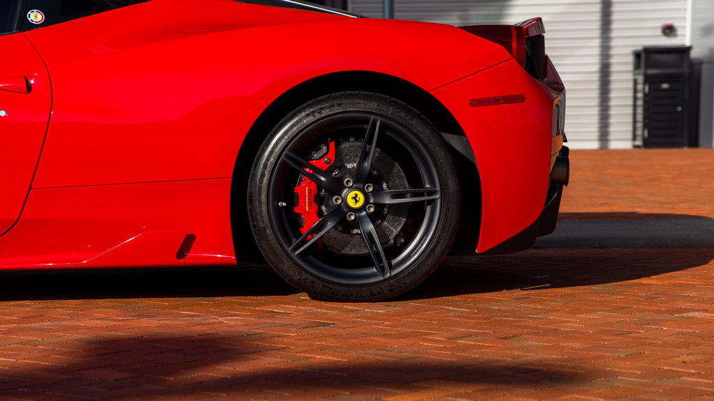 Used 2014 Ferrari 458 Speciale Coupe RWD image 33