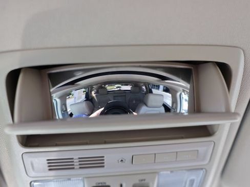 Used 2017 Honda CR-V Touring image 37