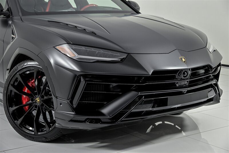 Used 2023 Lamborghini Urus S AWD/4WD image 3