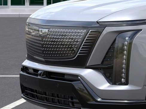 New 2026 Cadillac Vistiq Sport w/ LPO, Floor Liner Package AWD/4WD image 13