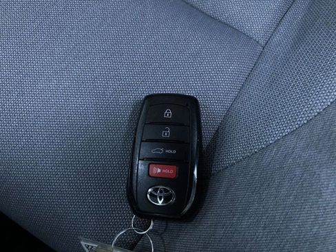 Used 2025 Toyota Camry LE image 31