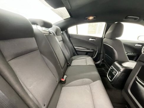 Used 2015 Dodge Charger SE w/ Popular Equipment Group image 13