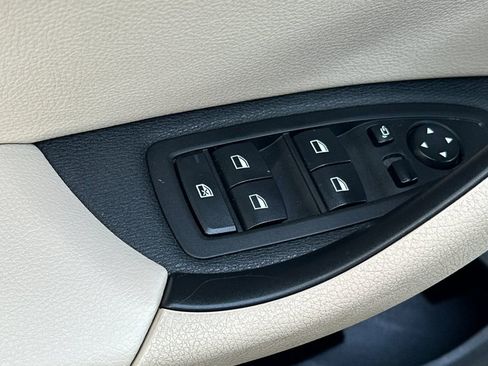 Used 2018 BMW X1 xDrive28i w/ Convenience Package image 11