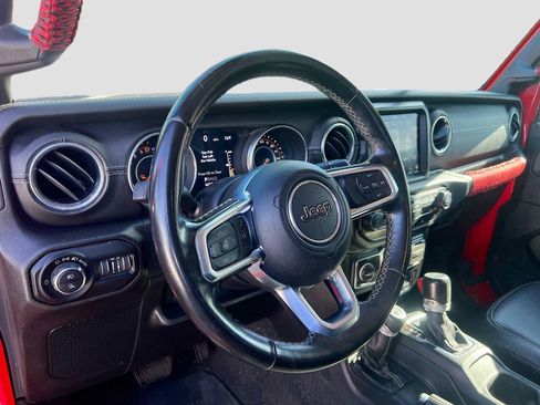 Used 2020 Jeep Gladiator Overland AWD/4WD image 9
