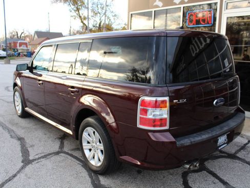 Used 2009 Ford Flex SE image 7