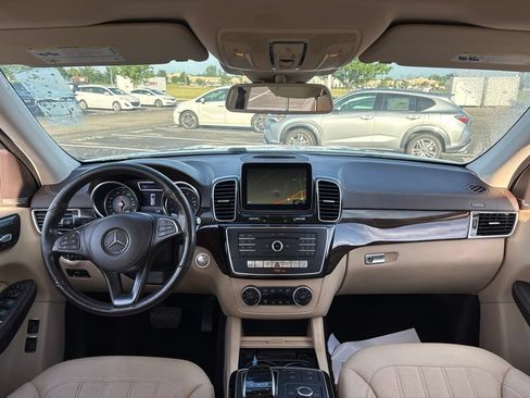 Used 2018 Mercedes-Benz GLS 450 4MATIC image 19