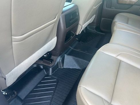 Used 2019 GMC Sierra 2500 SLT w/ Duramax Plus Package AWD/4WD image 14