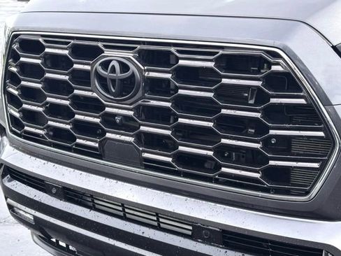 Used 2024 Toyota Sequoia Platinum image 4