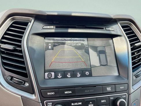 Used 2017 Hyundai Santa Fe Sport FWD image 28