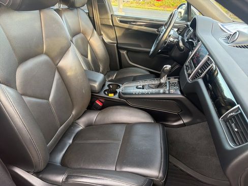 Used 2018 Porsche Macan Sport Edition image 29