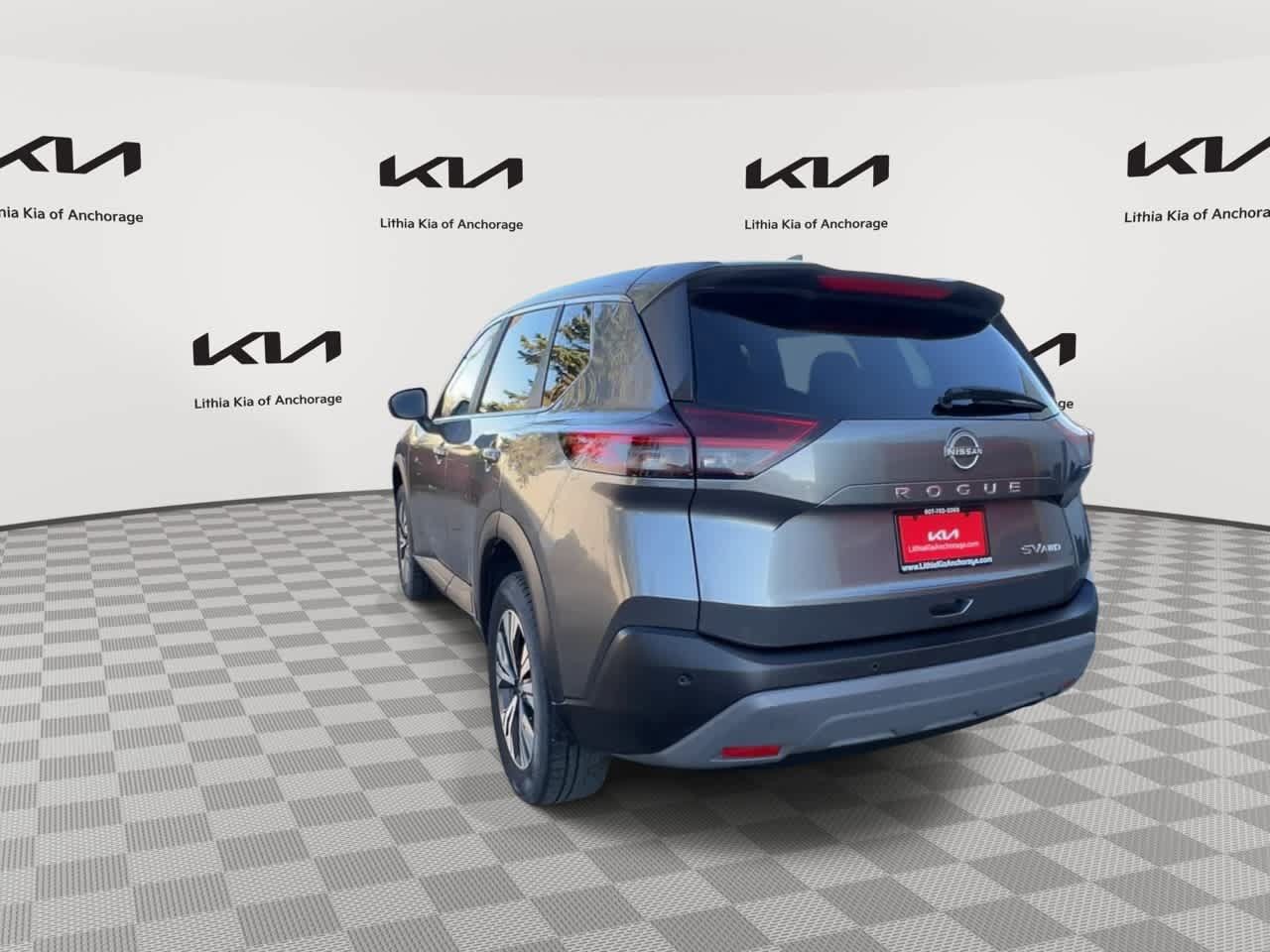 Used 2023 Nissan Rogue SV AWD/4WD image 6