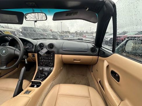 Used 2000 MAZDA MX-5 Miata image 23