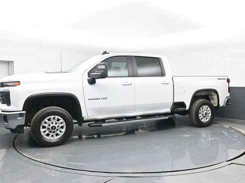 Certified 2024 Chevrolet Silverado 2500 LT image 12