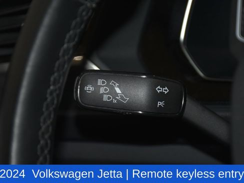 Used 2024 Volkswagen Jetta SEL FWD image 10