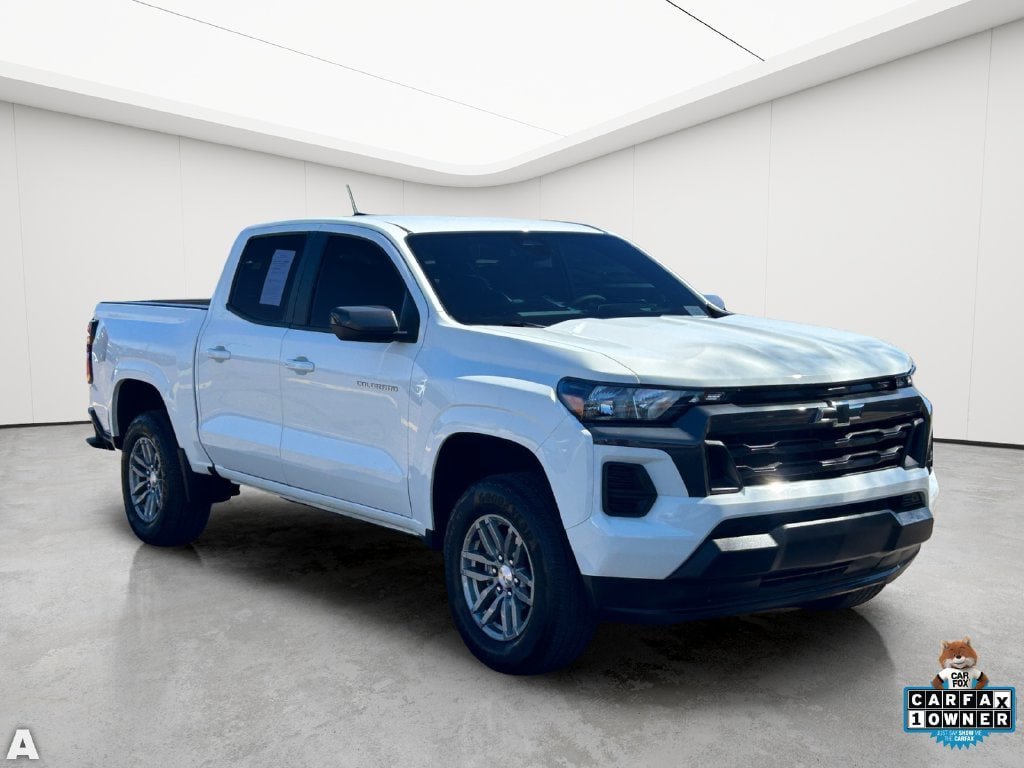 Used 2023 Chevrolet Colorado LT w/ LPO, Pro Essentials Package RWD image 7