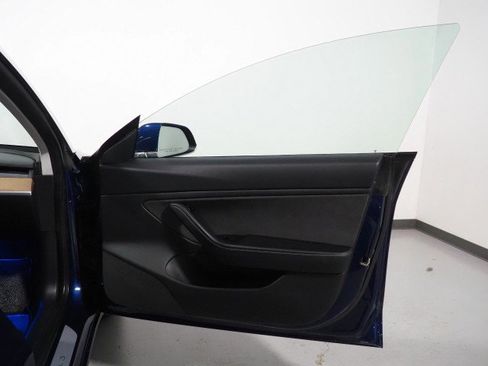 Used 2018 Tesla Model 3 image 49