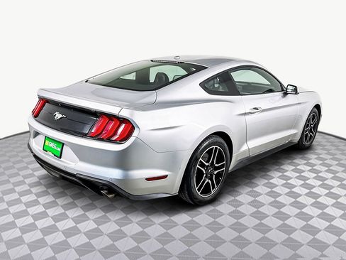 Used 2018 Ford Mustang Premium image 10