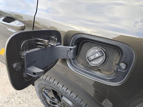 Used 2022 Kia Telluride SX w/ Nightfall Edition Package image 23